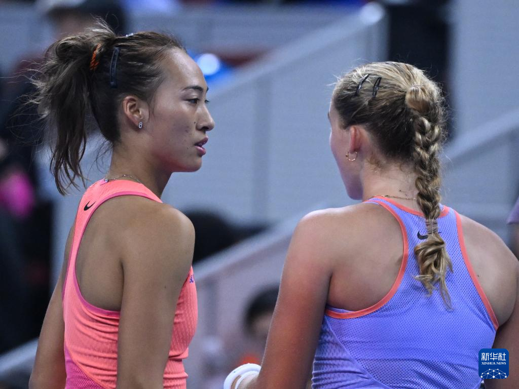 布云朝克特 布云朝克特