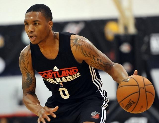 在对阵洛基 在对阵洛基